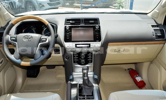 Acheter Neuf Voiture Toyota Land Cruiser Prado Blanc à Benguela, Benguela Acheter Neuf Voiture Toyota Land Cruiser Prado Blanc à Benguela, Benguela