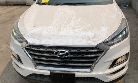 Comprar Usado Hyundai Tucson Branco Carro em Luanda em Luanda Province
