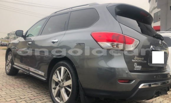 Buy Used Nissan Pathfinder Other Car in Luanda in Luanda Province Buy Used Nissan Pathfinder Other Car in Luanda in Luanda Province