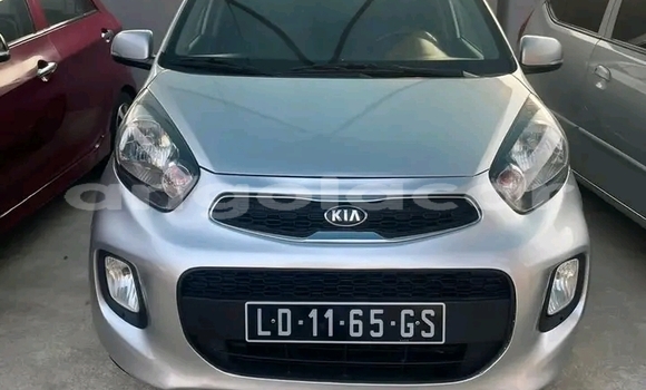 Comprar Usado Kia Picanto Prata Carro em Lobito em Benguela