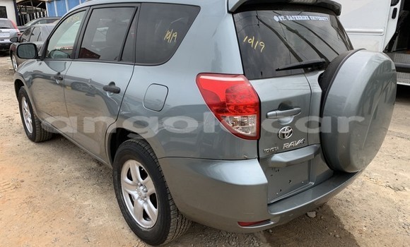 Comprar Usado Toyota RAV4 Prata Carro em Luanda em Luanda Province Comprar Usado Toyota RAV4 Prata Carro em Luanda em Luanda Province