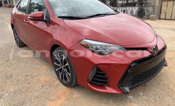Comprar Usado Toyota Corolla Vermelho Carro em Luanda em Luanda Province