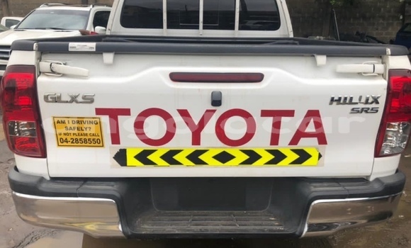 Acheter Occasion Voiture Toyota Hilux Blanc à Luanda, Province de Luanda Acheter Occasion Voiture Toyota Hilux Blanc à Luanda, Province de Luanda