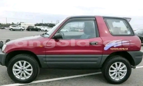 Comprar Usado Toyota RAV4 Vermelho Carro em Luanda em Luanda Province Comprar Usado Toyota RAV4 Vermelho Carro em Luanda em Luanda Province