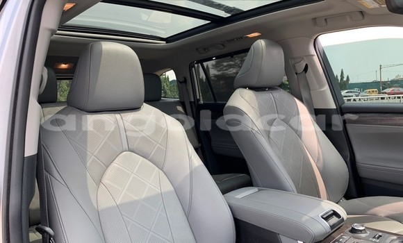Buy Used Toyota Highlander Silver Car in Luanda in Luanda Province Buy Used Toyota Highlander Silver Car in Luanda in Luanda Province