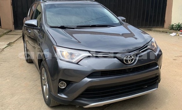 Buy Used Toyota RAV4 Black Car in Luanda in Luanda Province