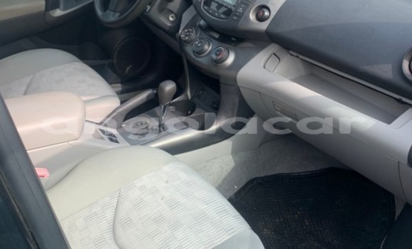 Acheter Occasion Voiture Toyota RAV4 Noir à Luanda, Province de Luanda Acheter Occasion Voiture Toyota RAV4 Noir à Luanda, Province de Luanda