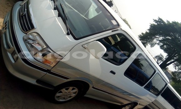 Comprar Usado Toyota Hiace Outro Carro em Luanda em Luanda Province