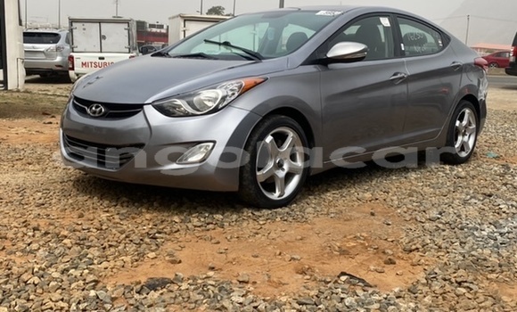 Comprar Usado Hyundai Elantra Prata Carro em Luanda em Luanda Province
