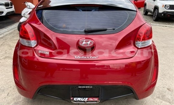 Acheter Occasion Voiture Hyundai Veloster Rouge à Luanda, Province de Luanda Acheter Occasion Voiture Hyundai Veloster Rouge à Luanda, Province de Luanda