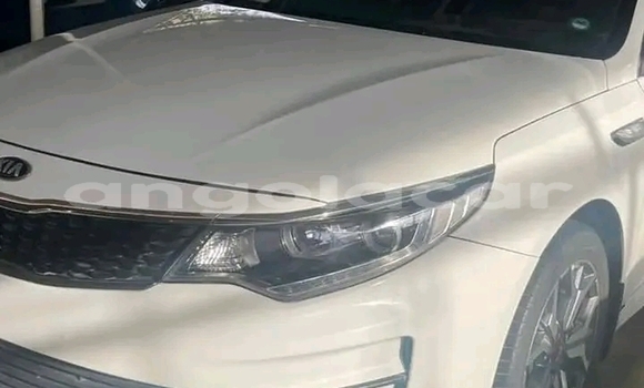 Comprar Usado Kia K5 Branco Carro em Luanda em Luanda Province