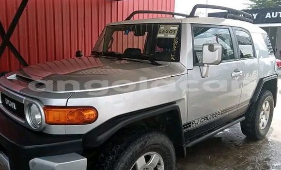 Comprar Usado Toyota FJ Cruiser Preto Carro em Luanda em Luanda Province Comprar Usado Toyota FJ Cruiser Preto Carro em Luanda em Luanda Province