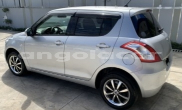 Acheter Occasion Voiture Suzuki Jimny Gris à Luanda, Province de Luanda Acheter Occasion Voiture Suzuki Jimny Gris à Luanda, Province de Luanda