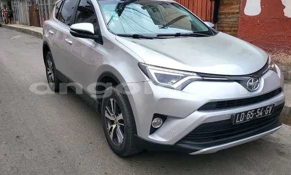 Buy Used Toyota RAV4 Other Car in Luanda in Luanda Province Buy Used Toyota RAV4 Other Car in Luanda in Luanda Province