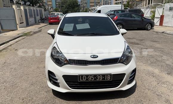 Acheter Occasion Voiture Kia rio Blanc à Luanda, Province de Luanda Acheter Occasion Voiture Kia rio Blanc à Luanda, Province de Luanda