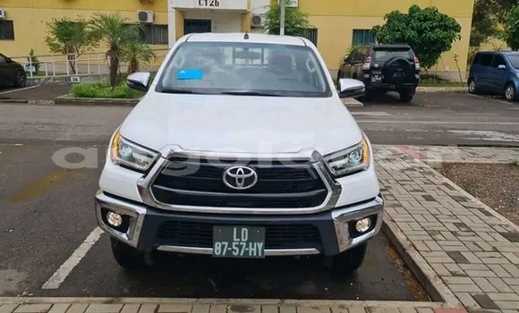 Comprar Usado Toyota Hilux Branco Carro em Luanda em Luanda Province Comprar Usado Toyota Hilux Branco Carro em Luanda em Luanda Province