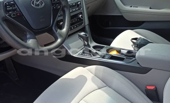 Comprar Usado Hyundai Sonata Vermelho Carro em Luanda em Luanda Province Comprar Usado Hyundai Sonata Vermelho Carro em Luanda em Luanda Province