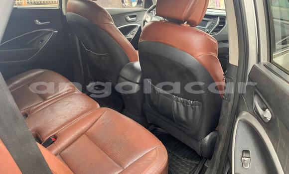 Acheter Occasion Voiture Hyundai Santa Fe Gris à Luanda, Province de Luanda Acheter Occasion Voiture Hyundai Santa Fe Gris à Luanda, Province de Luanda