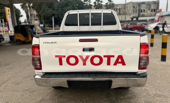 Acheter Occasion Voiture Toyota Hilux Blanc à Luanda, Province de Luanda Acheter Occasion Voiture Toyota Hilux Blanc à Luanda, Province de Luanda
