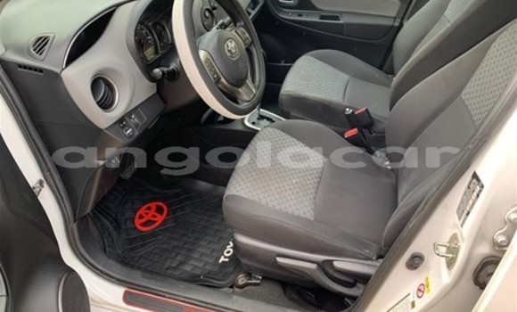 Acheter Occasion Voiture Toyota Yaris Blanc à Luanda, Province de Luanda Acheter Occasion Voiture Toyota Yaris Blanc à Luanda, Province de Luanda