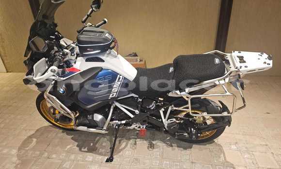 Buy Used BMW R1200GS Adventure Blue Bike in Luanda in Luanda Province