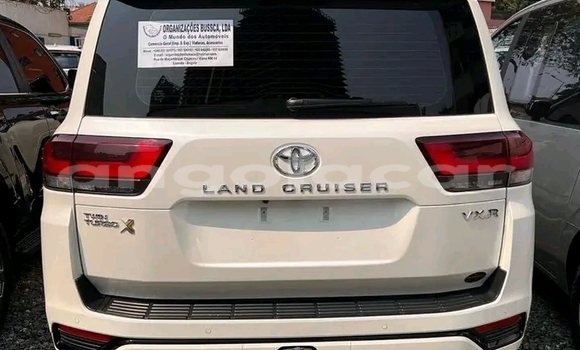 Comprar Usado Toyota Land Cruiser Prado Branco Carro em Luanda em Luanda Province Comprar Usado Toyota Land Cruiser Prado Branco Carro em Luanda em Luanda Province