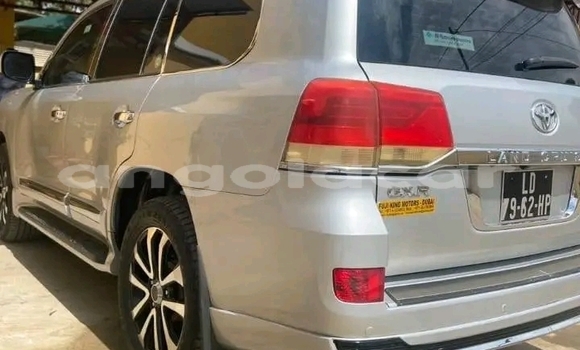 Comprar Usado Toyota Land Cruiser Outro Carro em Luanda em Luanda Province Comprar Usado Toyota Land Cruiser Outro Carro em Luanda em Luanda Province