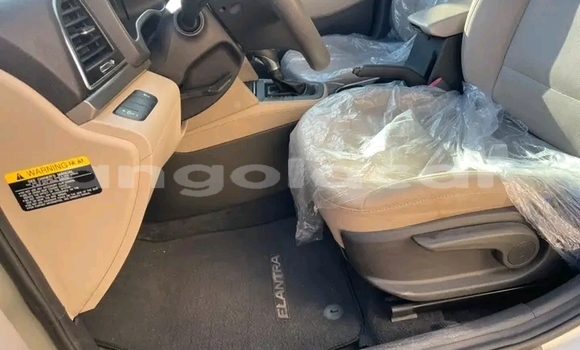 Acheter Occasion Voiture Hyundai Elantra Autre à Luanda, Province de Luanda Acheter Occasion Voiture Hyundai Elantra Autre à Luanda, Province de Luanda