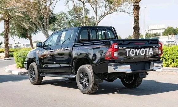 Buy Used Toyota Hilux Black Car in Luanda in Luanda Province Buy Used Toyota Hilux Black Car in Luanda in Luanda Province