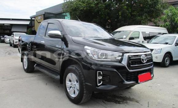 Acheter Occasion Voiture Toyota Hiluxe VIGO Noir à Luanda, Province de Luanda