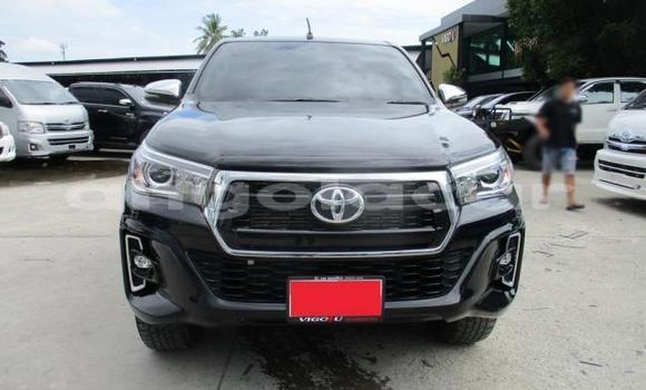 Comprar Usado Toyota Hiluxe VIGO Preto Carro em Luanda em Luanda Province Comprar Usado Toyota Hiluxe VIGO Preto Carro em Luanda em Luanda Province