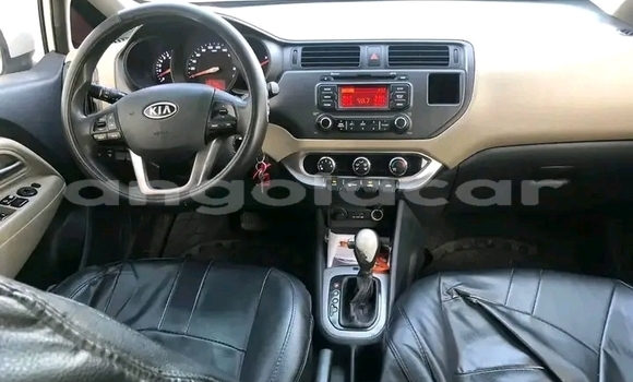Comprar Usado Kia rio Branco Carro em Luanda em Luanda Province Comprar Usado Kia rio Branco Carro em Luanda em Luanda Province