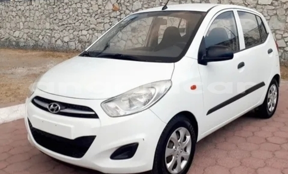 Buy Used Hyundai i10 White Car in Luanda in Luanda Province Buy Used Hyundai i10 White Car in Luanda in Luanda Province