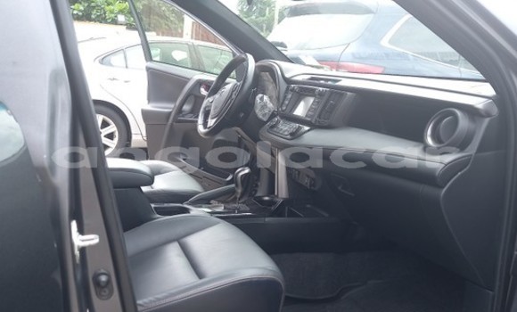 Acheter Occasion Voiture Toyota RAV4 Noir à Luanda, Province de Luanda Acheter Occasion Voiture Toyota RAV4 Noir à Luanda, Province de Luanda