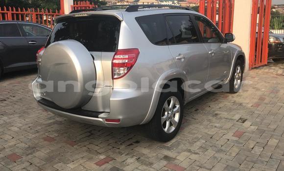 Acheter Occasion Voiture Toyota RAV4 Gris à Luanda, Province de Luanda Acheter Occasion Voiture Toyota RAV4 Gris à Luanda, Province de Luanda