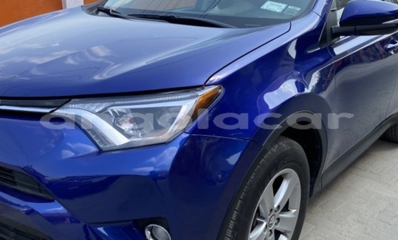 Comprar Usado Toyota RAV4 Azul Carro em Luanda em Luanda Province