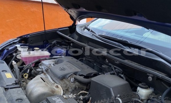 Comprar Usado Toyota RAV4 Azul Carro em Luanda em Luanda Province Comprar Usado Toyota RAV4 Azul Carro em Luanda em Luanda Province
