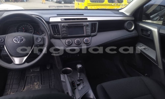 Acheter Occasion Voiture Toyota RAV4 Noir à Luanda, Province de Luanda Acheter Occasion Voiture Toyota RAV4 Noir à Luanda, Province de Luanda