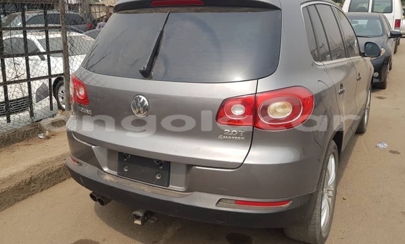 Buy Used Volvo S60 Cross Country Silver Car in Luanda in Luanda Province Buy Used Volvo S60 Cross Country Silver Car in Luanda in Luanda Province