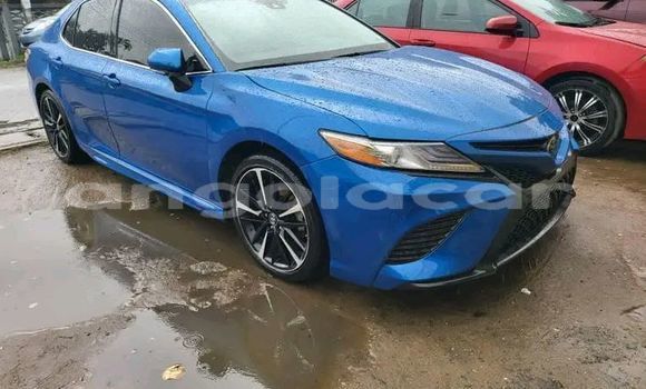 Acheter Occasion Voiture Toyota Camry Bleu à Luena, Moxico