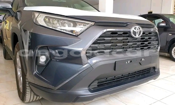 Comprar Usado Toyota RAV4 Outro Carro em Luena em Moxico Comprar Usado Toyota RAV4 Outro Carro em Luena em Moxico