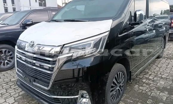 Buy Used Toyota Granvia Black Car in Luena in Moxico Buy Used Toyota Granvia Black Car in Luena in Moxico