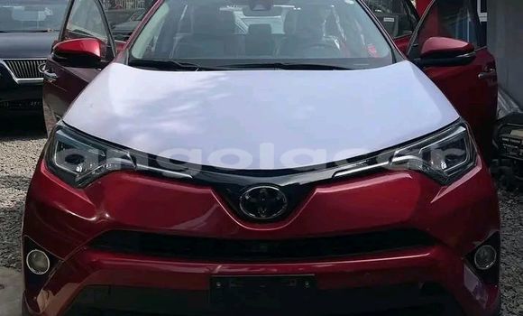 Comprar Usado Toyota RAV4 Vermelho Carro em Luena em Moxico Comprar Usado Toyota RAV4 Vermelho Carro em Luena em Moxico