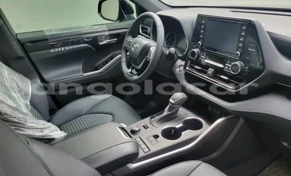 Comprar Usado Toyota RAV4 Preto Carro em Luena em Moxico Comprar Usado Toyota RAV4 Preto Carro em Luena em Moxico