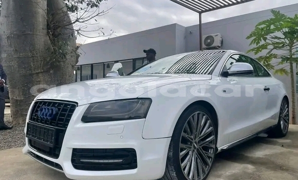Comprar Usado Audi A5 Outro Carro em Luena em Moxico