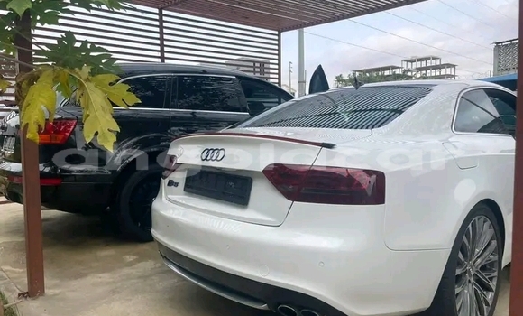 Comprar Usado Audi A5 Outro Carro em Luena em Moxico Comprar Usado Audi A5 Outro Carro em Luena em Moxico