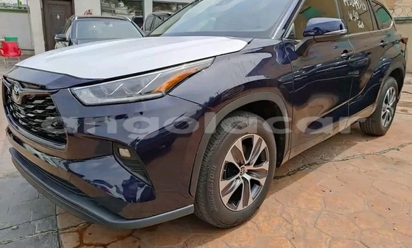 Buy Used Toyota Highlander Blue Car in Luanda in Luanda Province Buy Used Toyota Highlander Blue Car in Luanda in Luanda Province