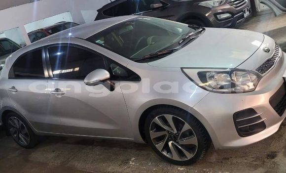 Acheter Occasion Voiture Kia rio Blanc à Luanda, Province de Luanda Acheter Occasion Voiture Kia rio Blanc à Luanda, Province de Luanda