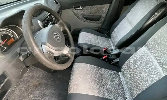 Comprar Usado Suzuki Alto Branco Carro em Caxito em Bengo Comprar Usado Suzuki Alto Branco Carro em Caxito em Bengo