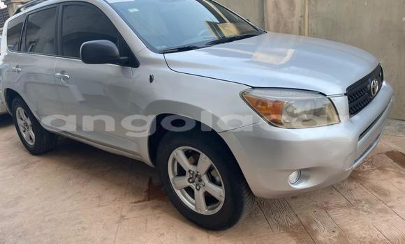 Comprar Usado Toyota RAV4 Outro Carro em Lobito em Benguela Comprar Usado Toyota RAV4 Outro Carro em Lobito em Benguela